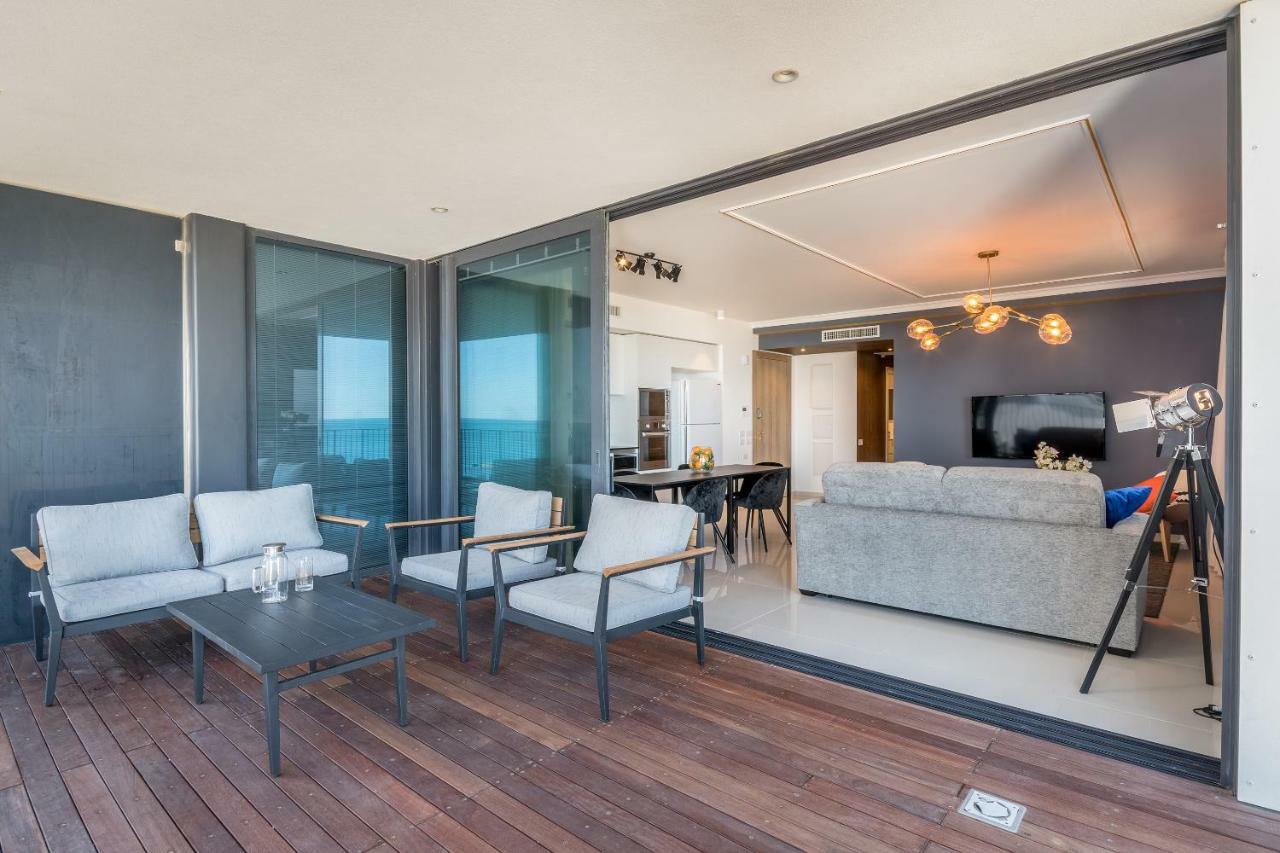 Front Of Beach - Trumpeldor Street Tel Aviv Bagian luar foto