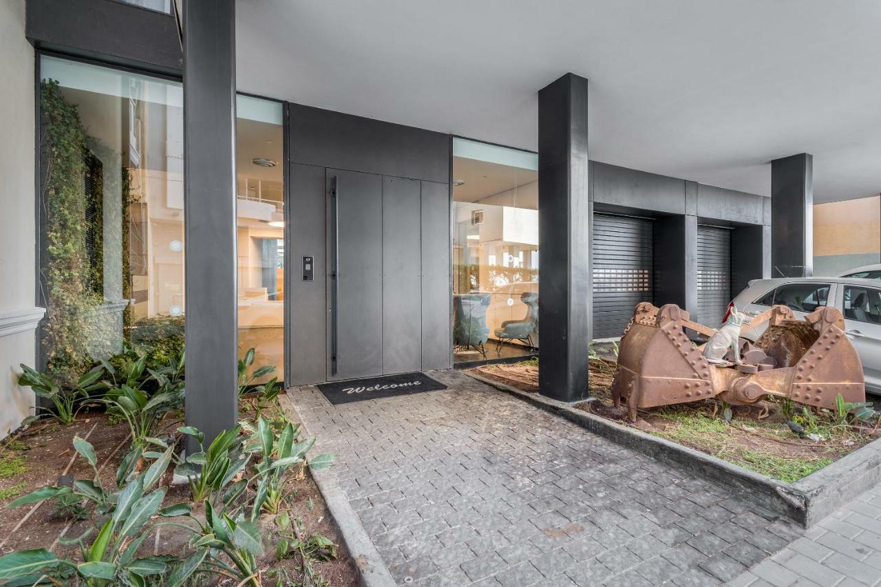Front Of Beach - Trumpeldor Street Tel Aviv Bagian luar foto